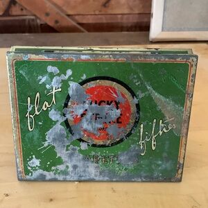 Lucky Strike collectible Flat Fifties tin